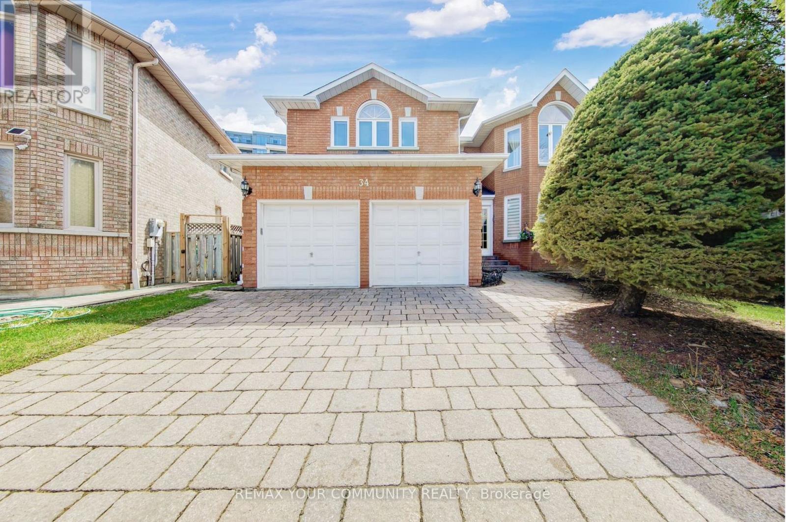 34 LEICESTER ROAD, Richmond Hill, Ontario