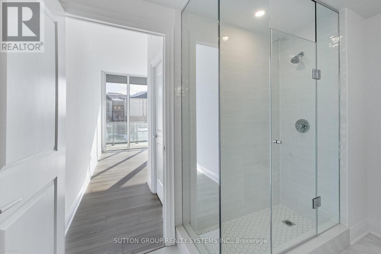 204 - 10 Gatineau Drive, Vaughan, Ontario  L4J 0L2 - Photo 13 - N13027802