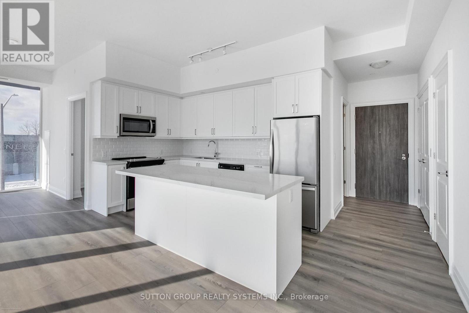 204 - 10 Gatineau Drive, Vaughan, Ontario  L4J 0L2 - Photo 5 - N13027802