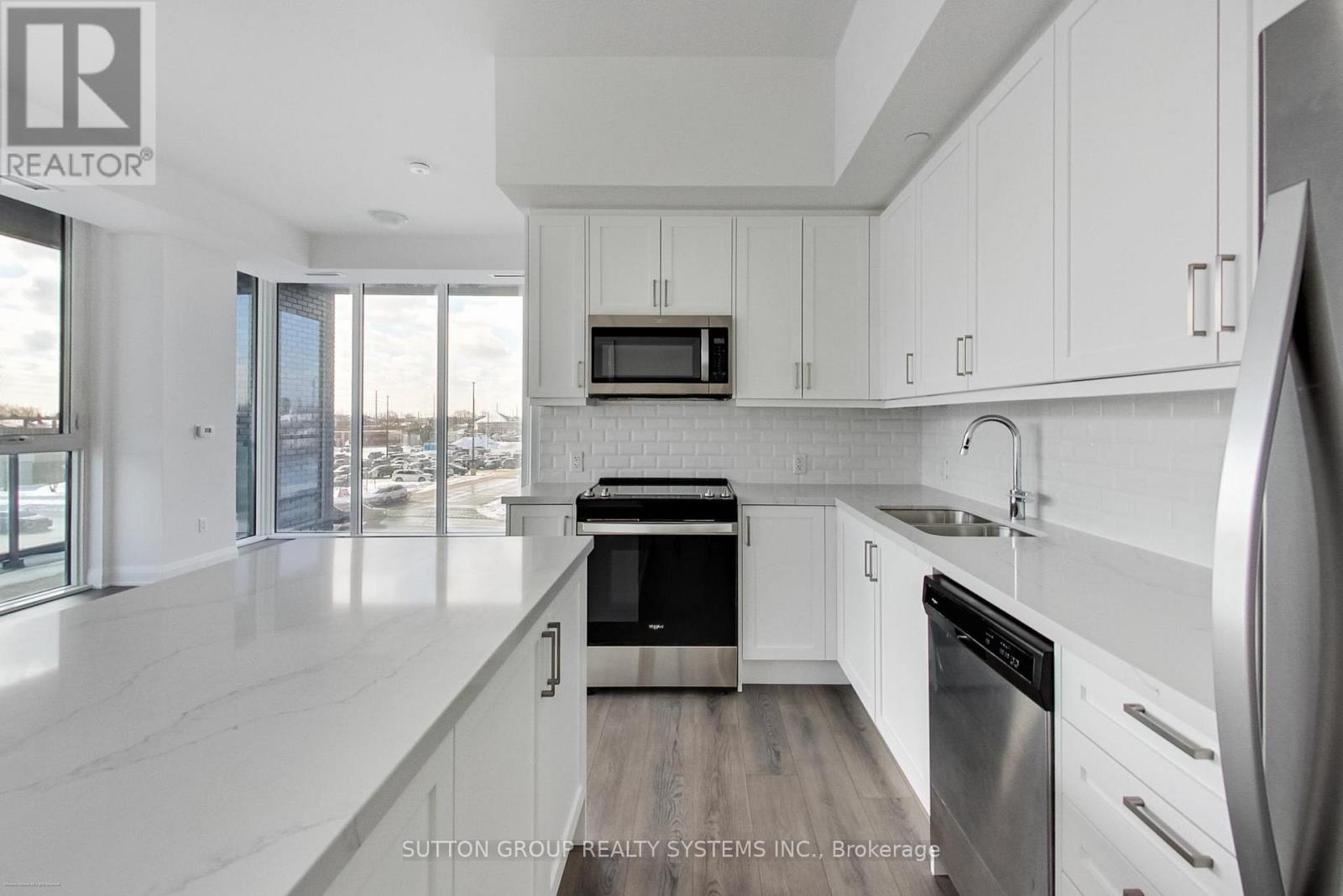 204 - 10 Gatineau Drive, Vaughan, Ontario  L4J 0L2 - Photo 7 - N13027802