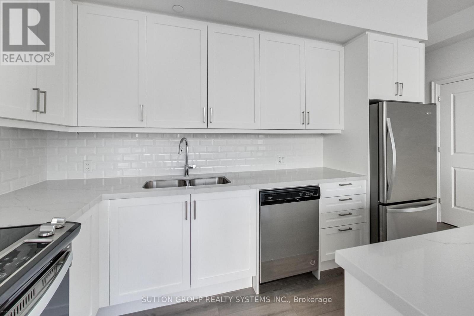 204 - 10 Gatineau Drive, Vaughan, Ontario  L4J 0L2 - Photo 8 - N13027802