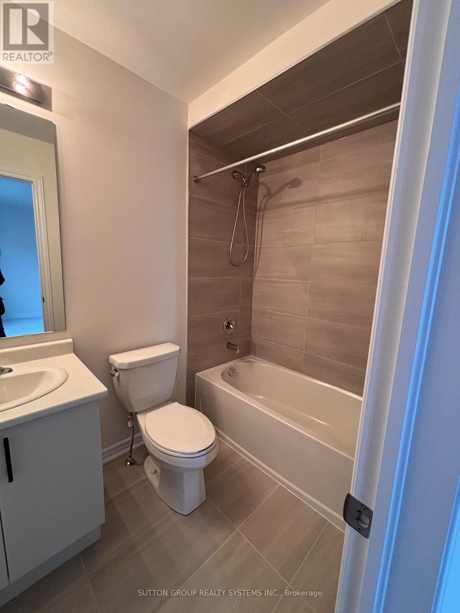 30 Rosanne Circle, Wasaga Beach, Ontario  L9Z 0N3 - Photo 4 - S13027772