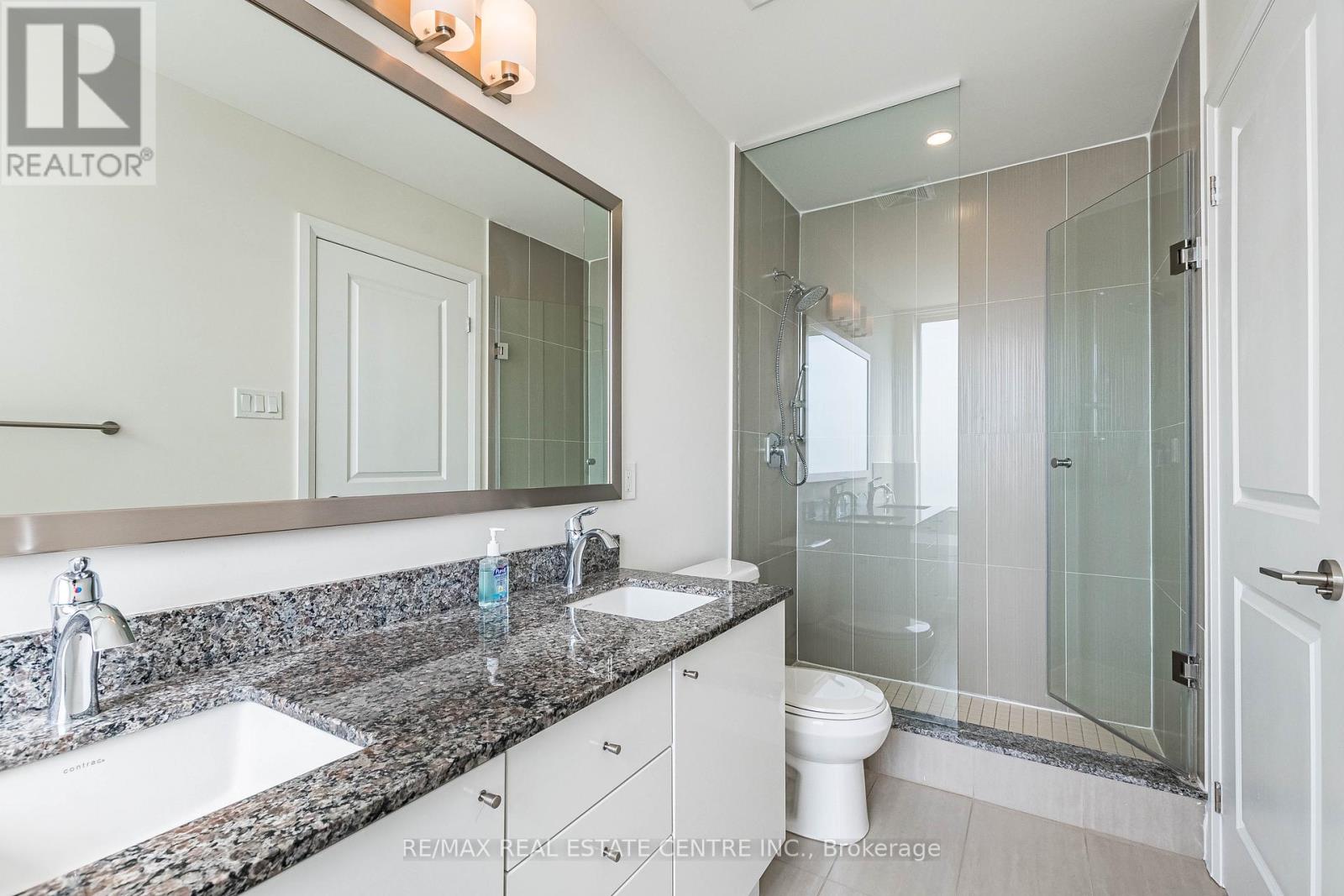 1 - 120 Little Creek Road, Mississauga, Ontario  L5R 0E9 - Photo 4 - W13027792