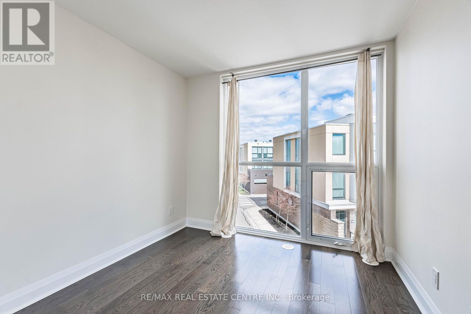 1 - 120 Little Creek Road, Mississauga, Ontario  L5R 0E9 - Photo 6 - W13027792