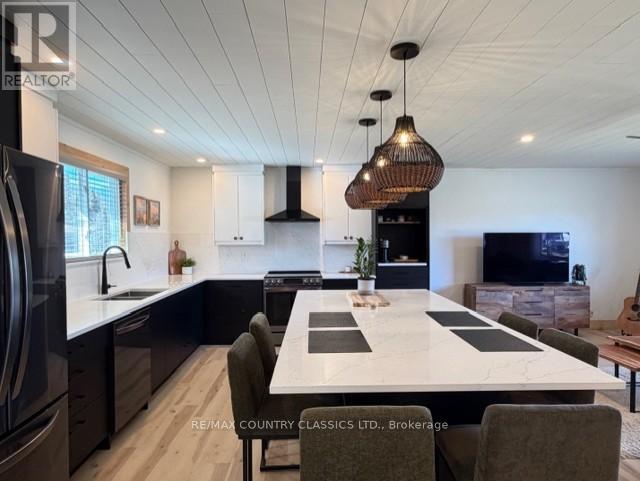 31 Sprucedale Street, Highlands East, Ontario  K0L 1M0 - Photo 11 - X13022978