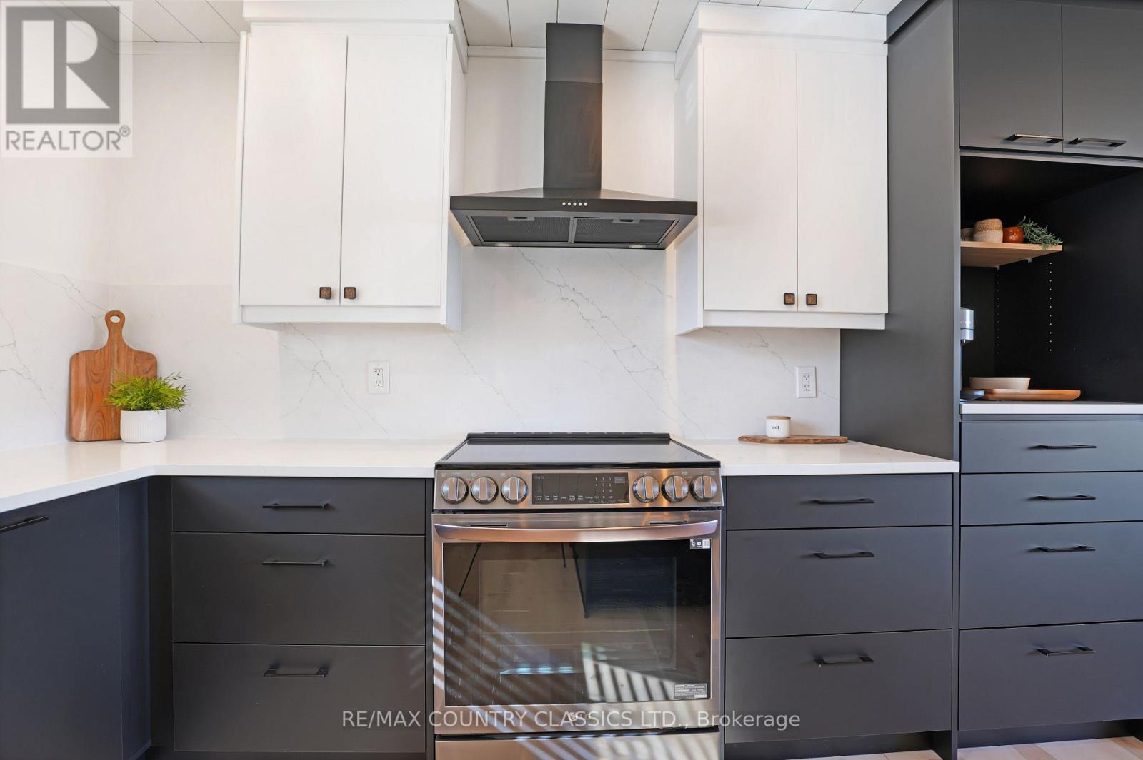 31 Sprucedale Street, Highlands East, Ontario  K0L 1M0 - Photo 13 - X13022978