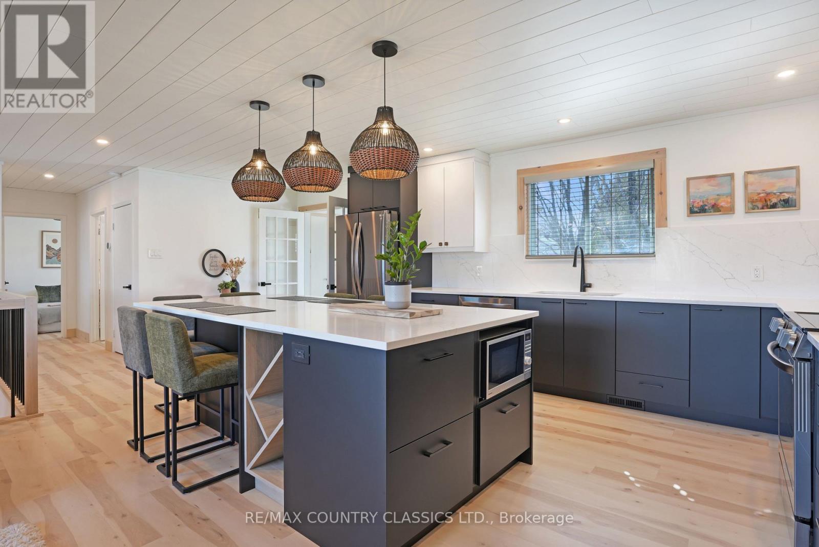 31 Sprucedale Street, Highlands East, Ontario  K0L 1M0 - Photo 16 - X13022978