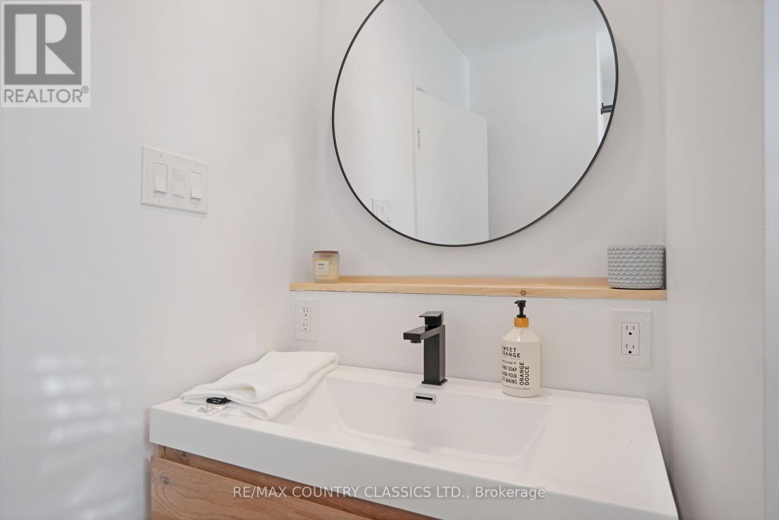 31 Sprucedale Street, Highlands East, Ontario  K0L 1M0 - Photo 25 - X13022978