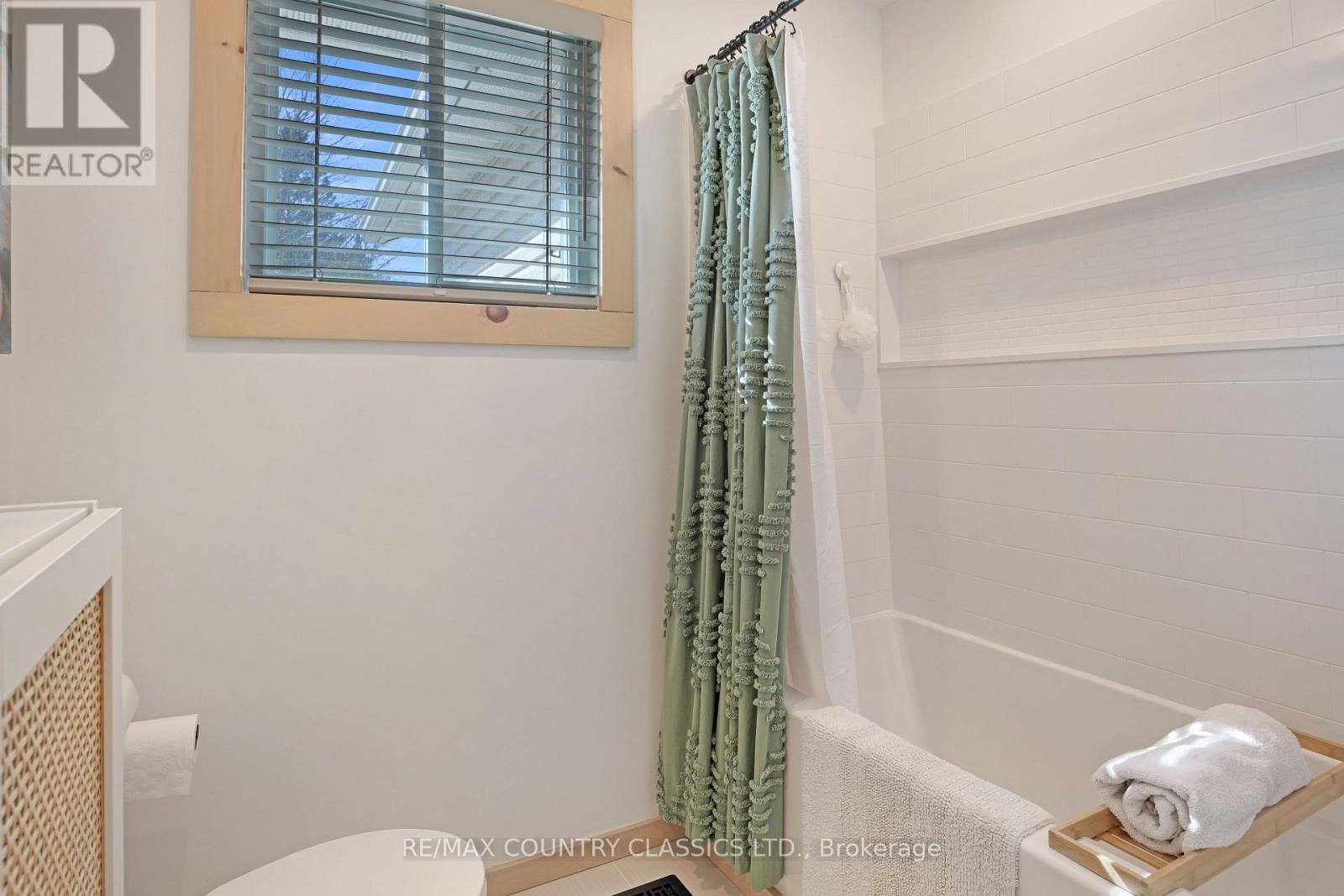 31 Sprucedale Street, Highlands East, Ontario  K0L 1M0 - Photo 27 - X13022978