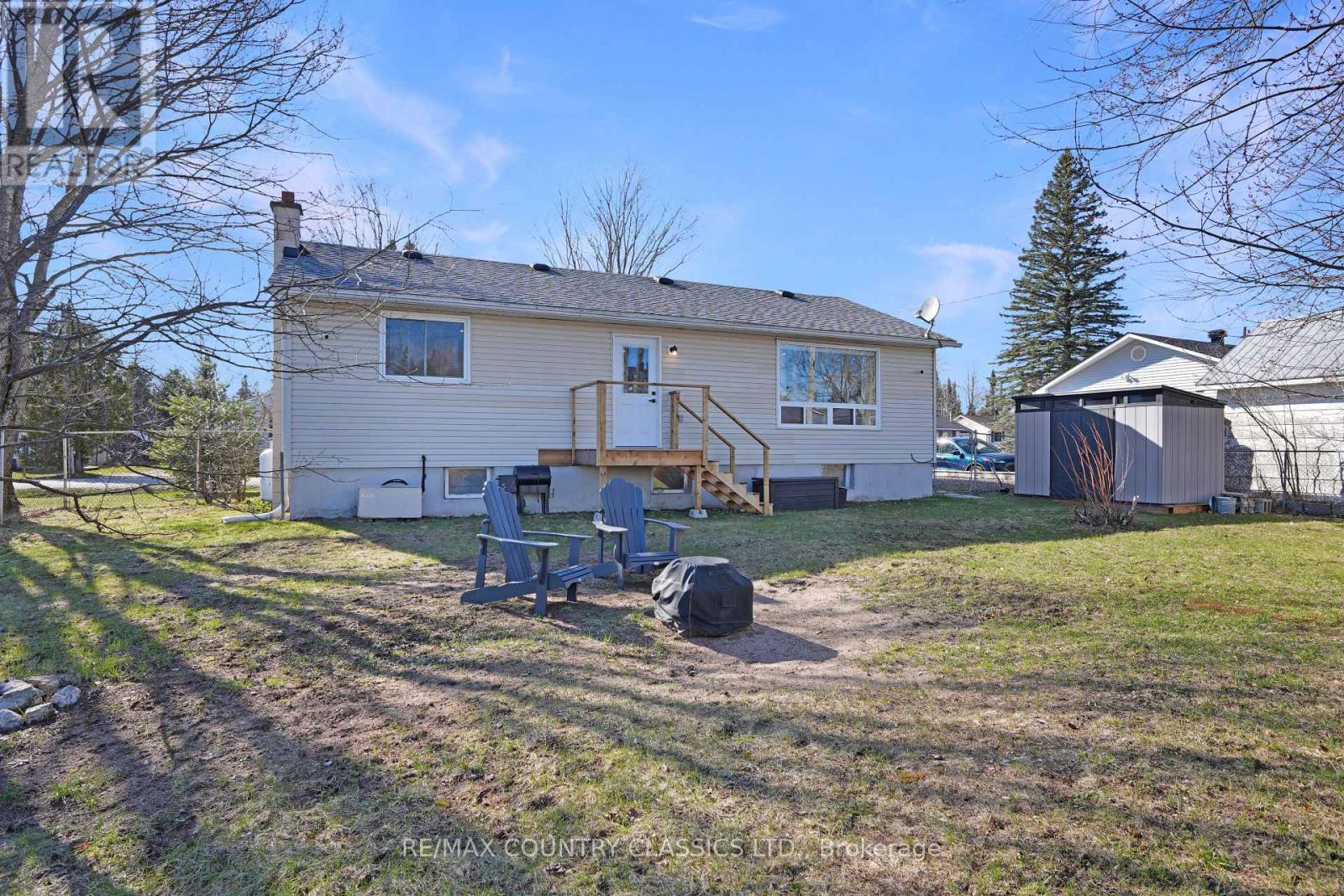 31 Sprucedale Street, Highlands East, Ontario  K0L 1M0 - Photo 5 - X13022978