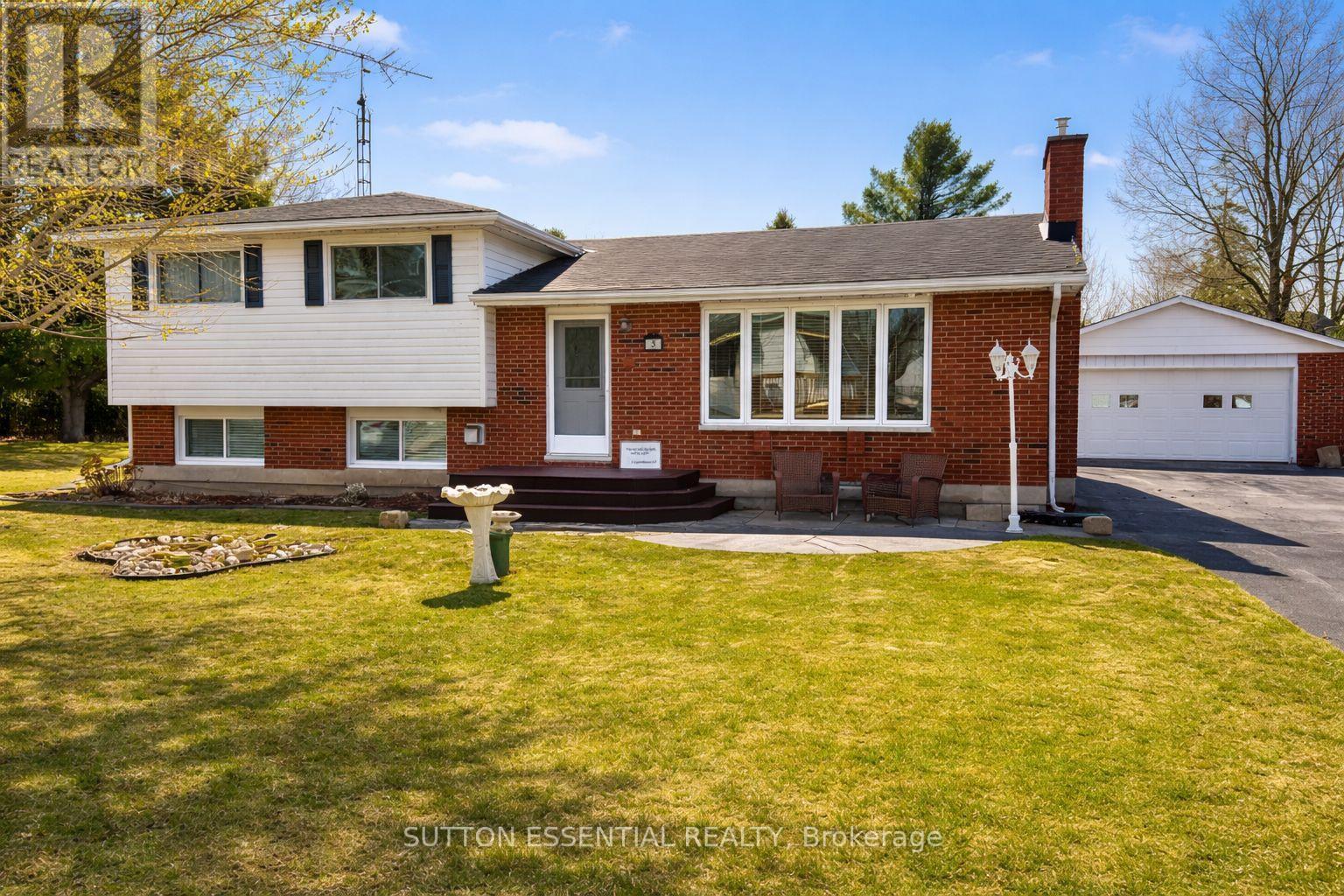 3 PRINCE STREET, Athens, Ontario