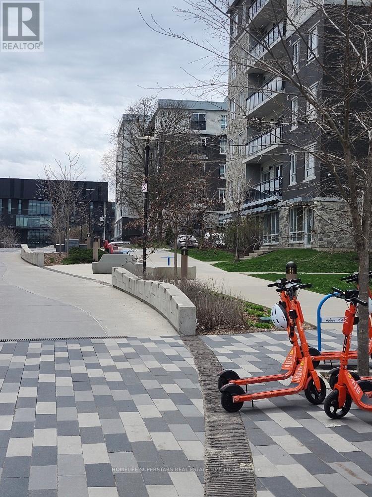 H 207 - 275 Larch Street, Waterloo, Ontario  N2L 3R2 - Photo 3 - X13027786