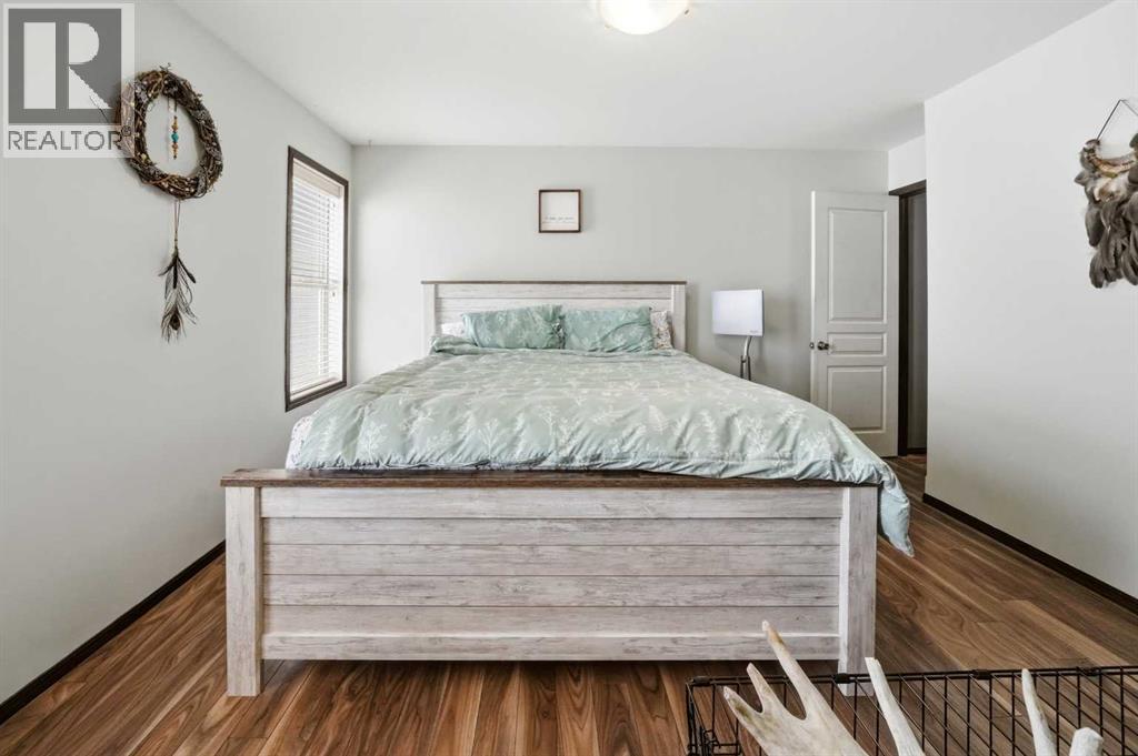 15 Logan Court, Sylvan Lake, Alberta  T4S 2P4 - Photo 11 - A2300325