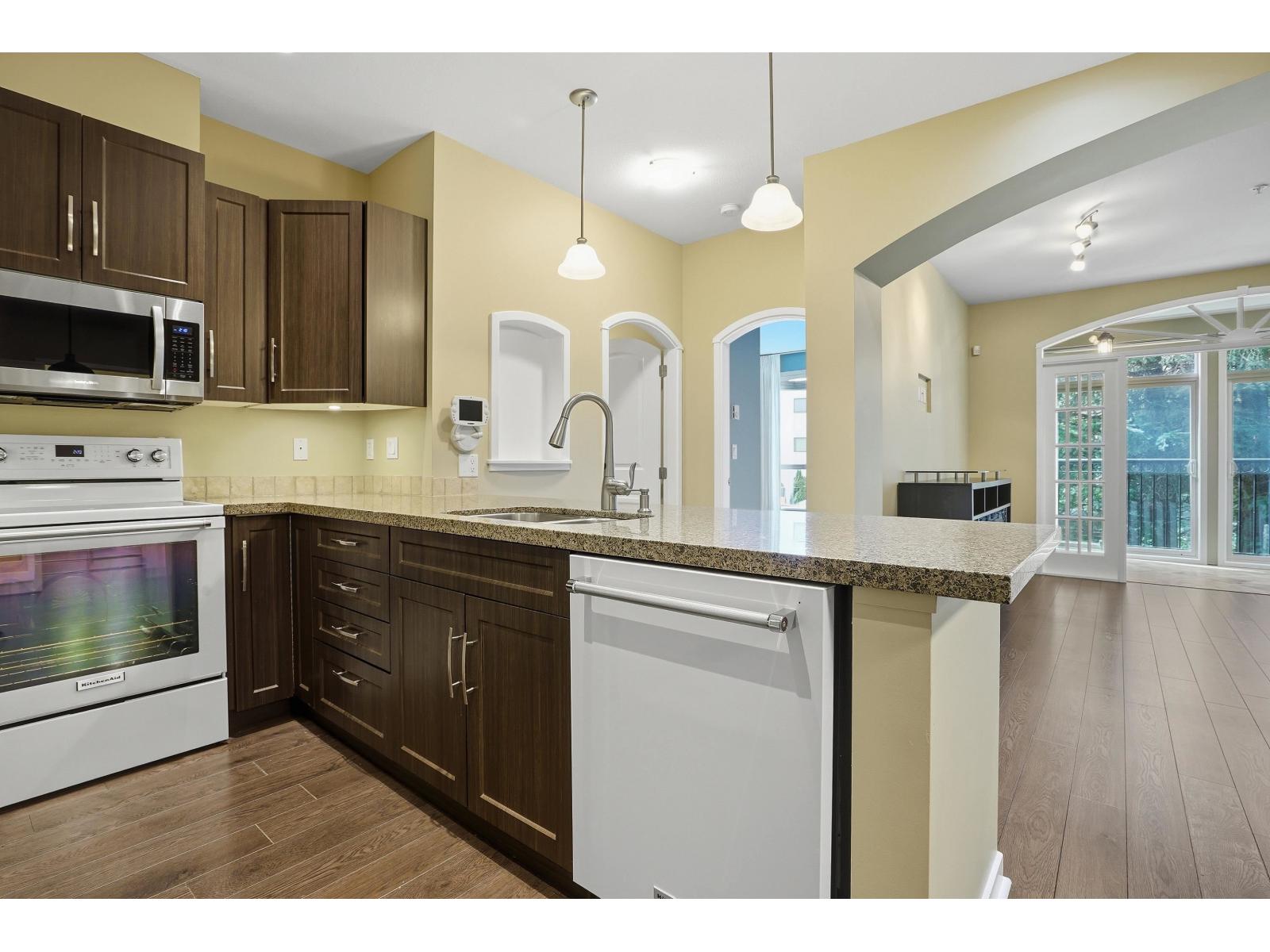 202 33485 South Fraser Way, Abbotsford, British Columbia  V2S 8P9 - Photo 9 - R3113943