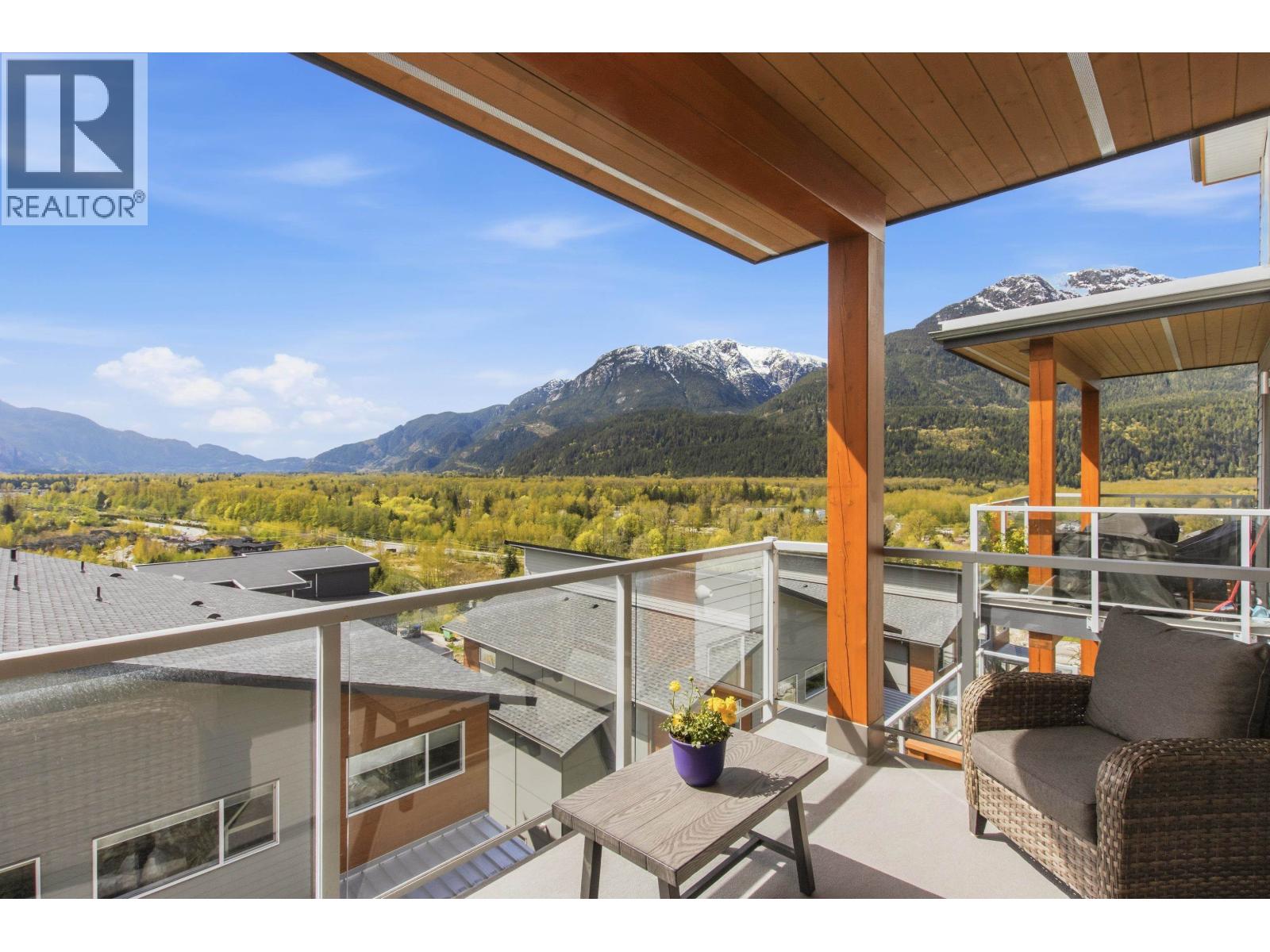 5 41365 SKYRIDGE PLACE, Squamish, British Columbia