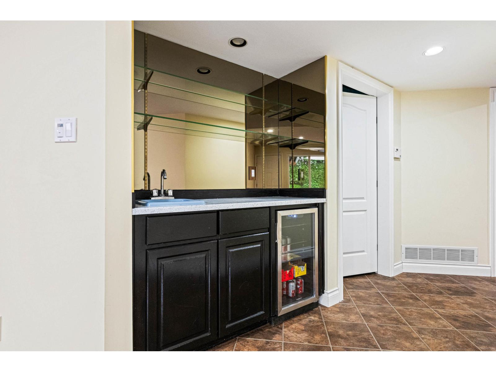 8891 164 Street, Surrey, British Columbia  V4N 1A1 - Photo 24 - R3114199