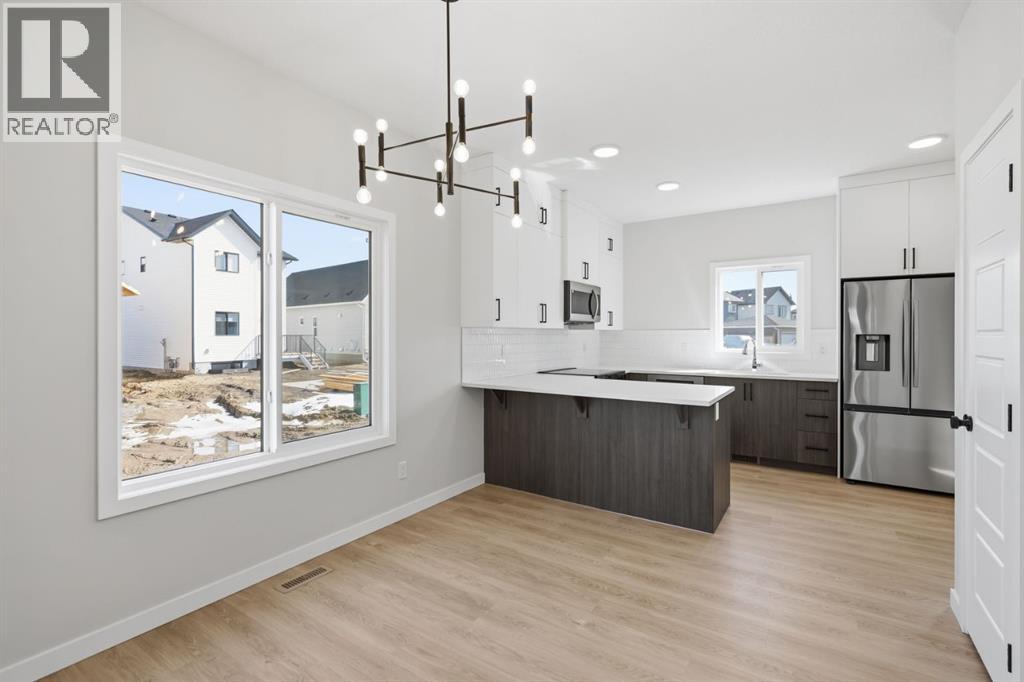 341, Ellen Park Way, Crossfield, Alberta  T0M 0S0 - Photo 3 - A2295058