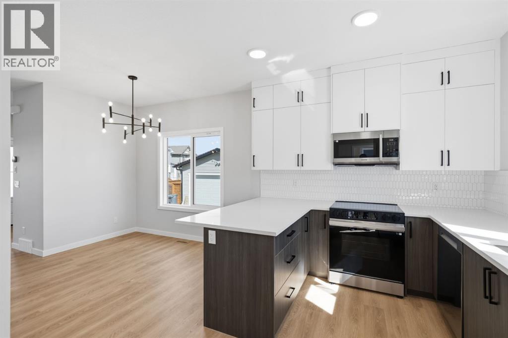 341, Ellen Park Way, Crossfield, Alberta  T0M 0S0 - Photo 2 - A2295058