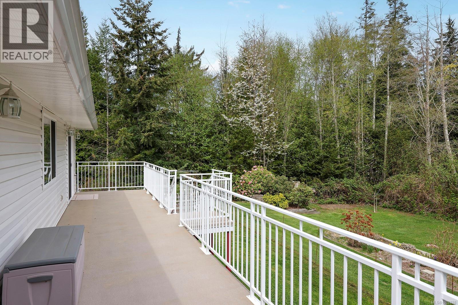 4240 Briardale Rd, Courtenay, British Columbia  V9N 9R6 - Photo 16 - 1032788