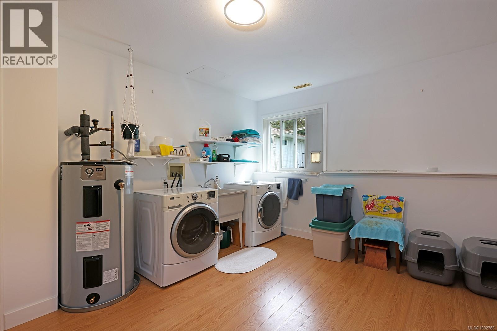 4240 Briardale Rd, Courtenay, British Columbia  V9N 9R6 - Photo 32 - 1032788