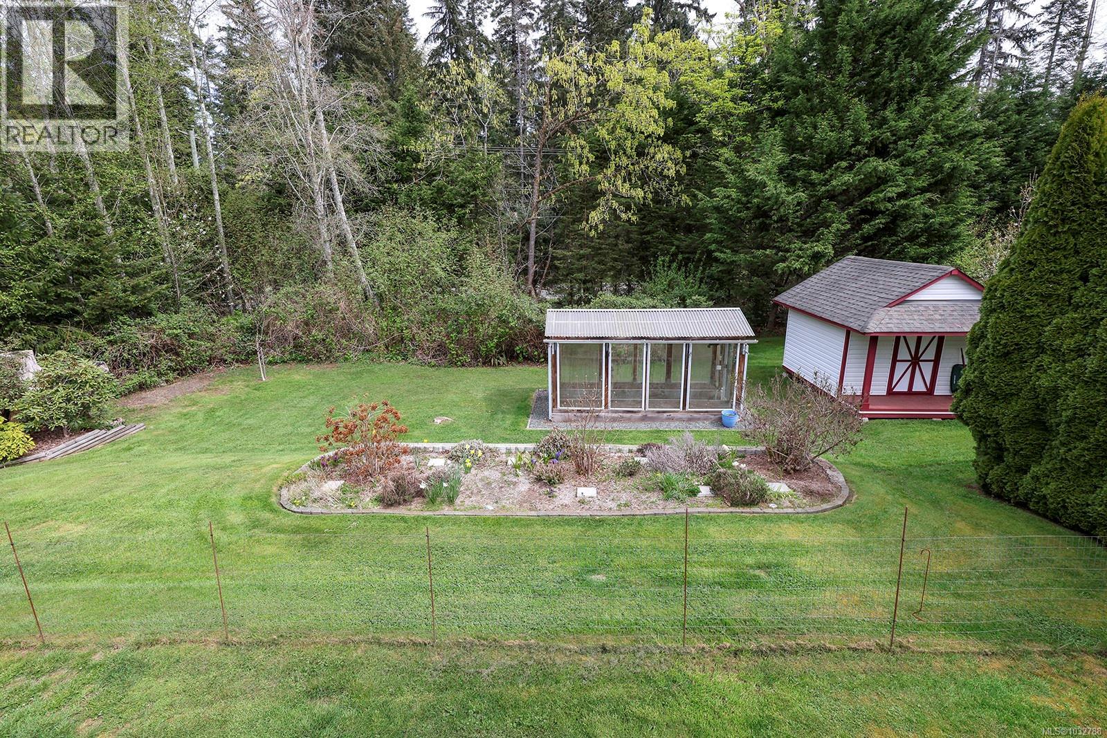 4240 Briardale Rd, Courtenay, British Columbia  V9N 9R6 - Photo 36 - 1032788