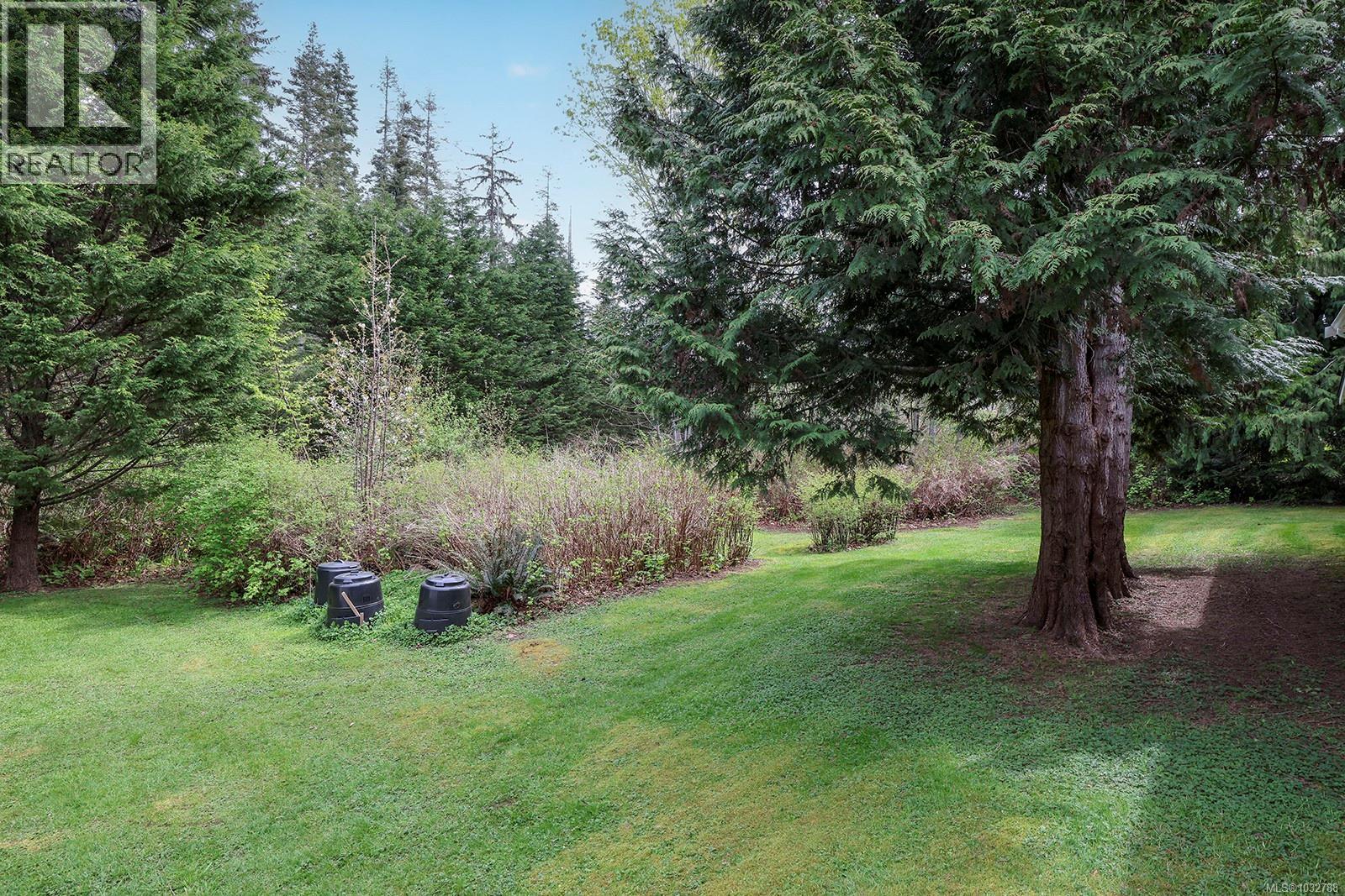 4240 Briardale Rd, Courtenay, British Columbia  V9N 9R6 - Photo 39 - 1032788