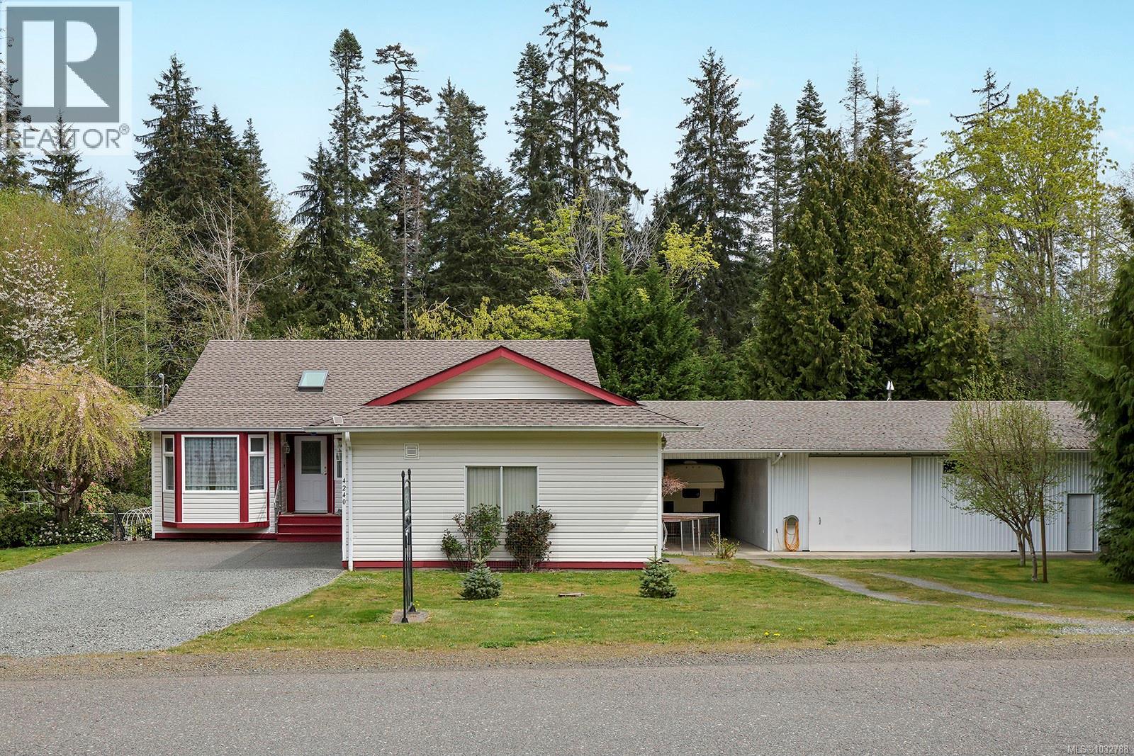 4240 Briardale Rd, Courtenay, British Columbia  V9N 9R6 - Photo 5 - 1032788