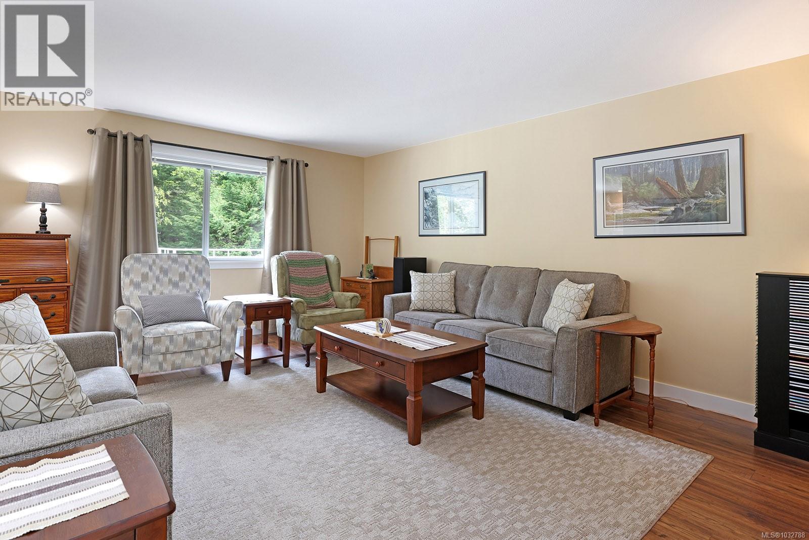 4240 Briardale Rd, Courtenay, British Columbia  V9N 9R6 - Photo 7 - 1032788