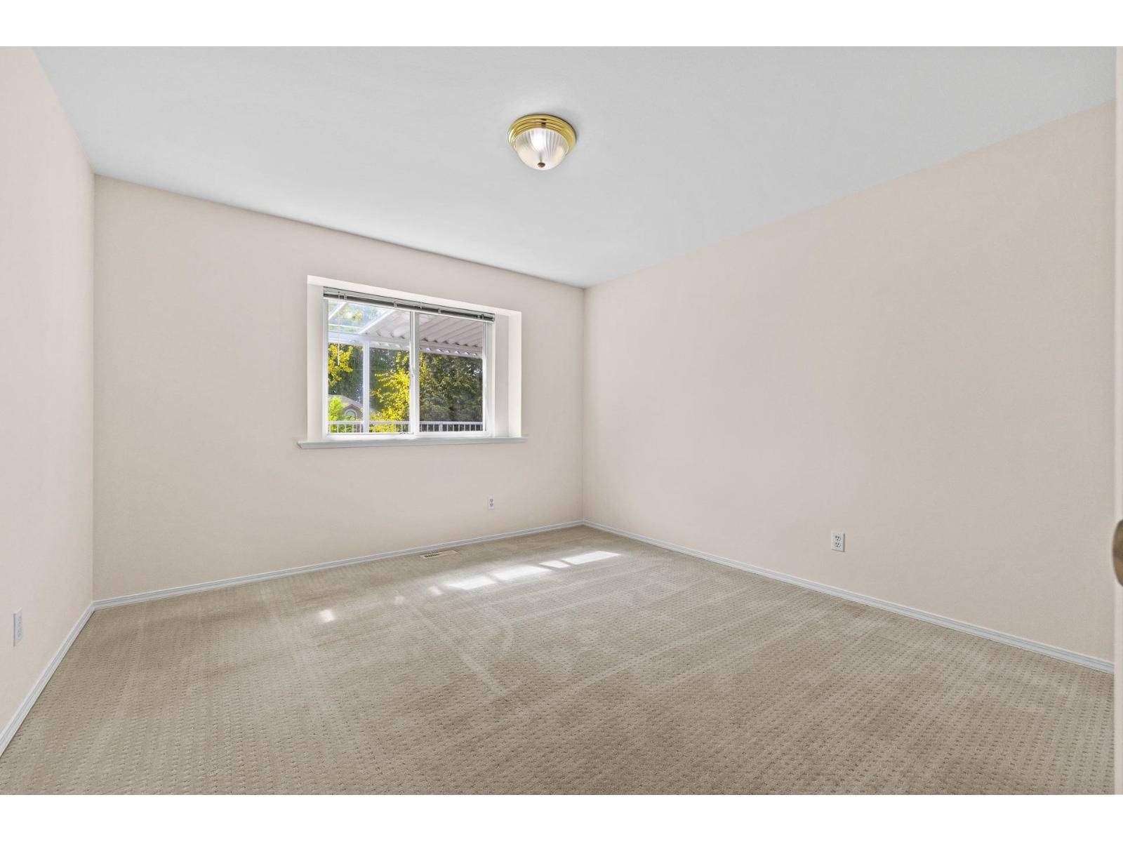 15488 108a Avenue, Surrey, British Columbia  V3R 6J1 - Photo 18 - R3113355