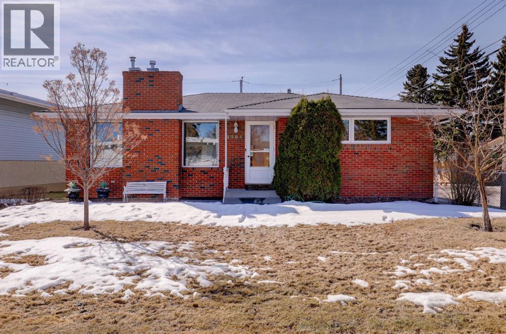 1008 Motherwell Road Ne, Calgary, Alberta  T2E 6E7 - Photo 1 - A2301200