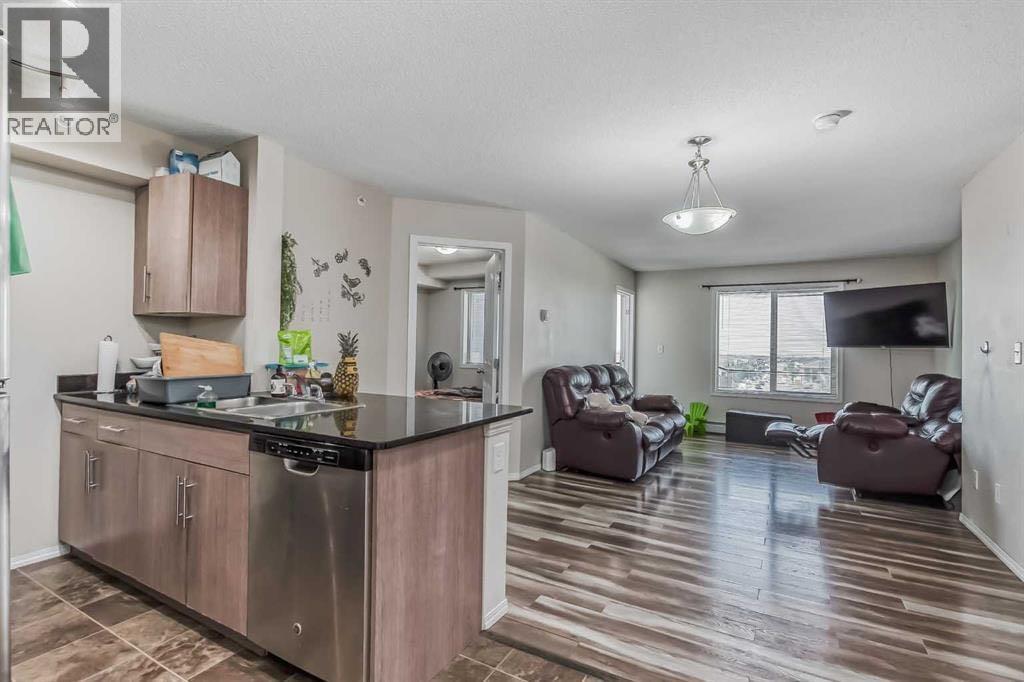 408, 7110 80 Avenue Ne, Calgary, Alberta  T3J 0N4 - Photo 3 - A2301920