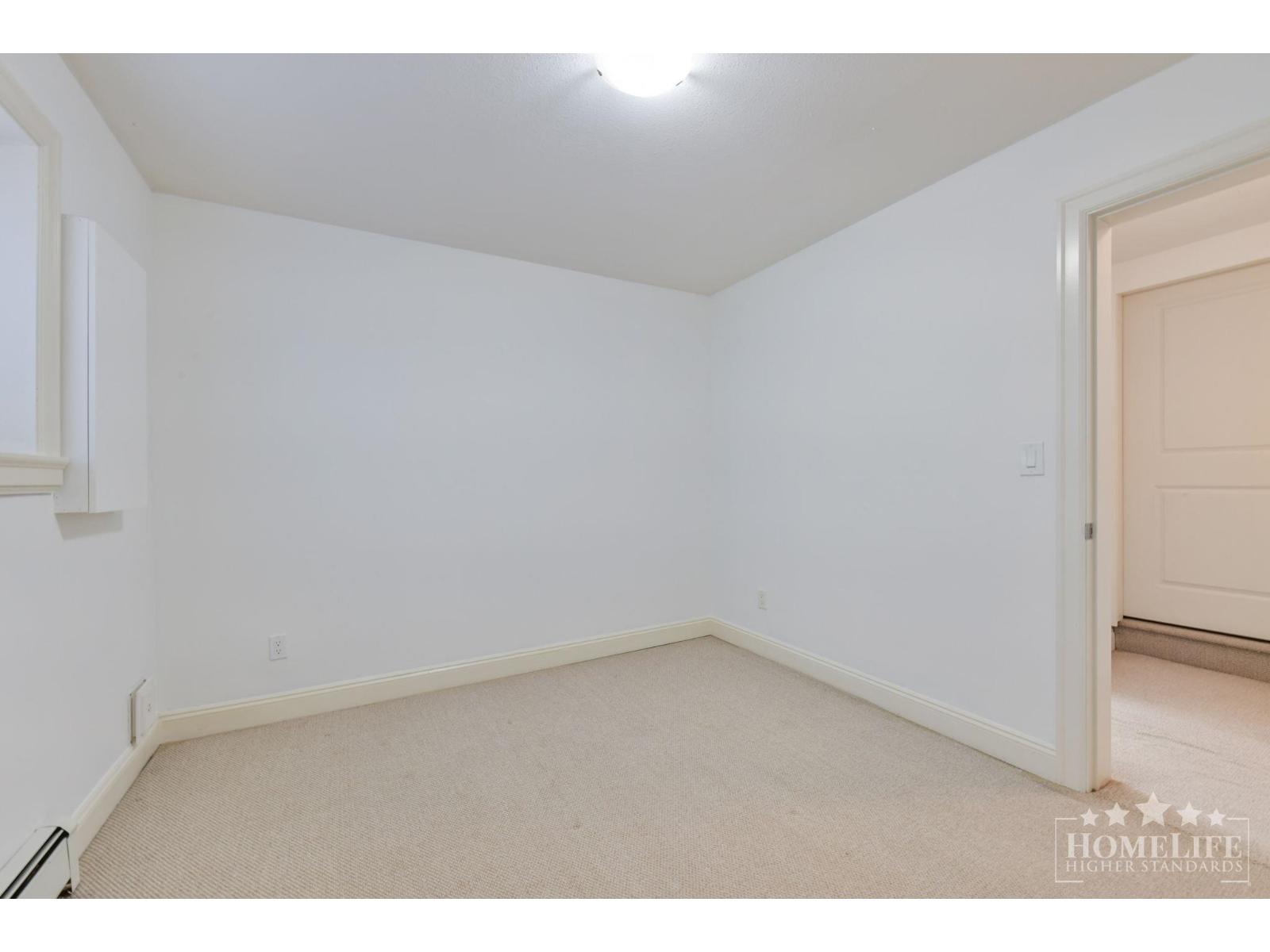 Basement 6129 148 Street, Surrey, British Columbia  V3S 2L8 - Photo 11 - R3114419