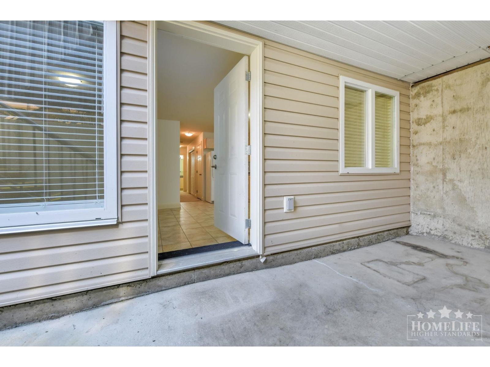 Basement 6129 148 Street, Surrey, British Columbia  V3S 2L8 - Photo 3 - R3114419