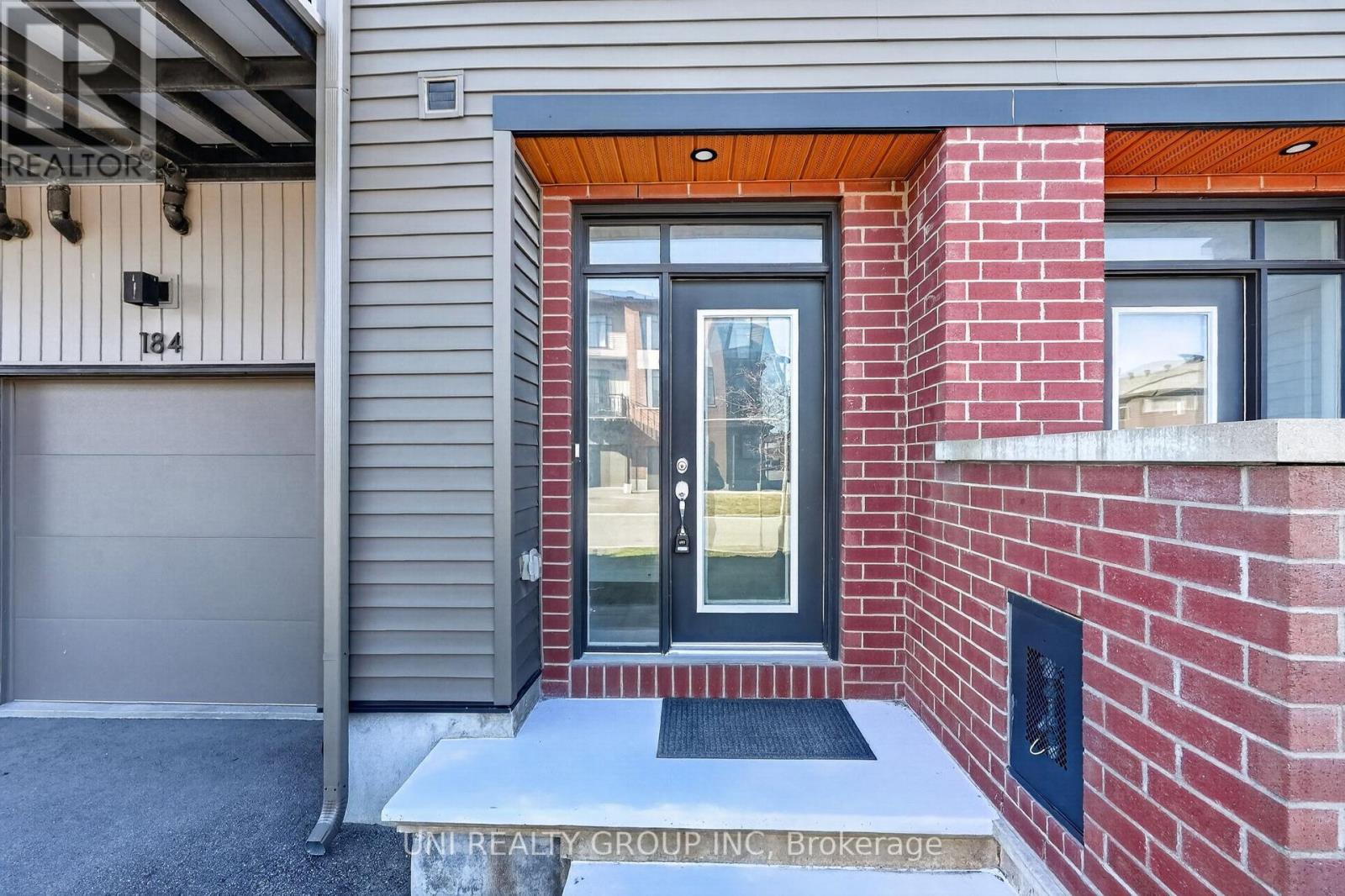 184 Visor Private, Ottawa, Ontario  K2V 0S6 - Photo 2 - X13027888