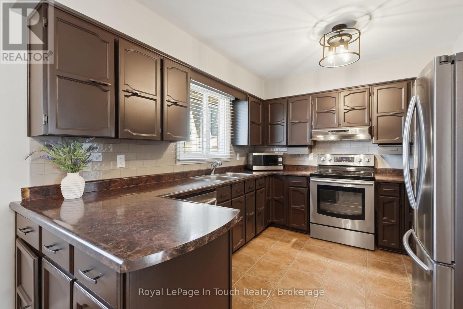 636 Broadview Avenue, Orillia, Ontario  L3V 6N8 - Photo 11 - S13027876