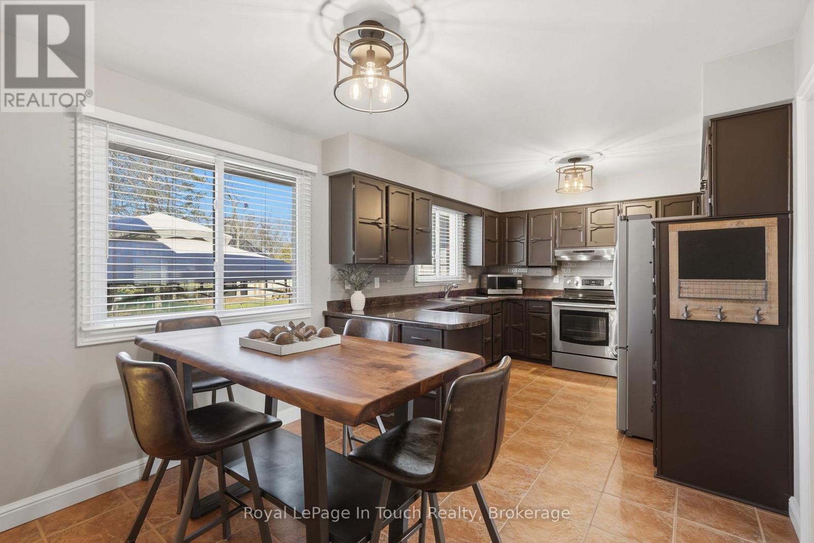 636 Broadview Avenue, Orillia, Ontario  L3V 6N8 - Photo 9 - S13027876