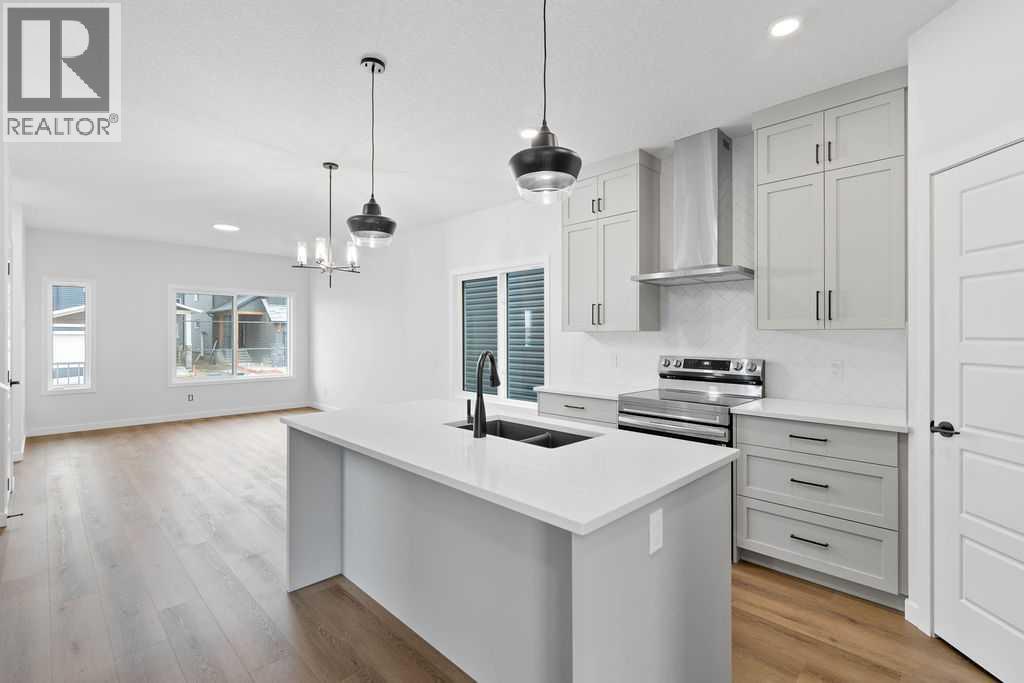 966 Chinook Winds Meadow SW, Airdrie, Alberta  T4B 5R1 - Photo 11 - A2239371