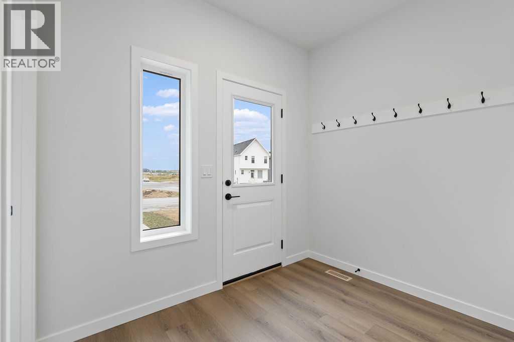 966 Chinook Winds Meadow SW, Airdrie, Alberta  T4B 5R1 - Photo 12 - A2239371