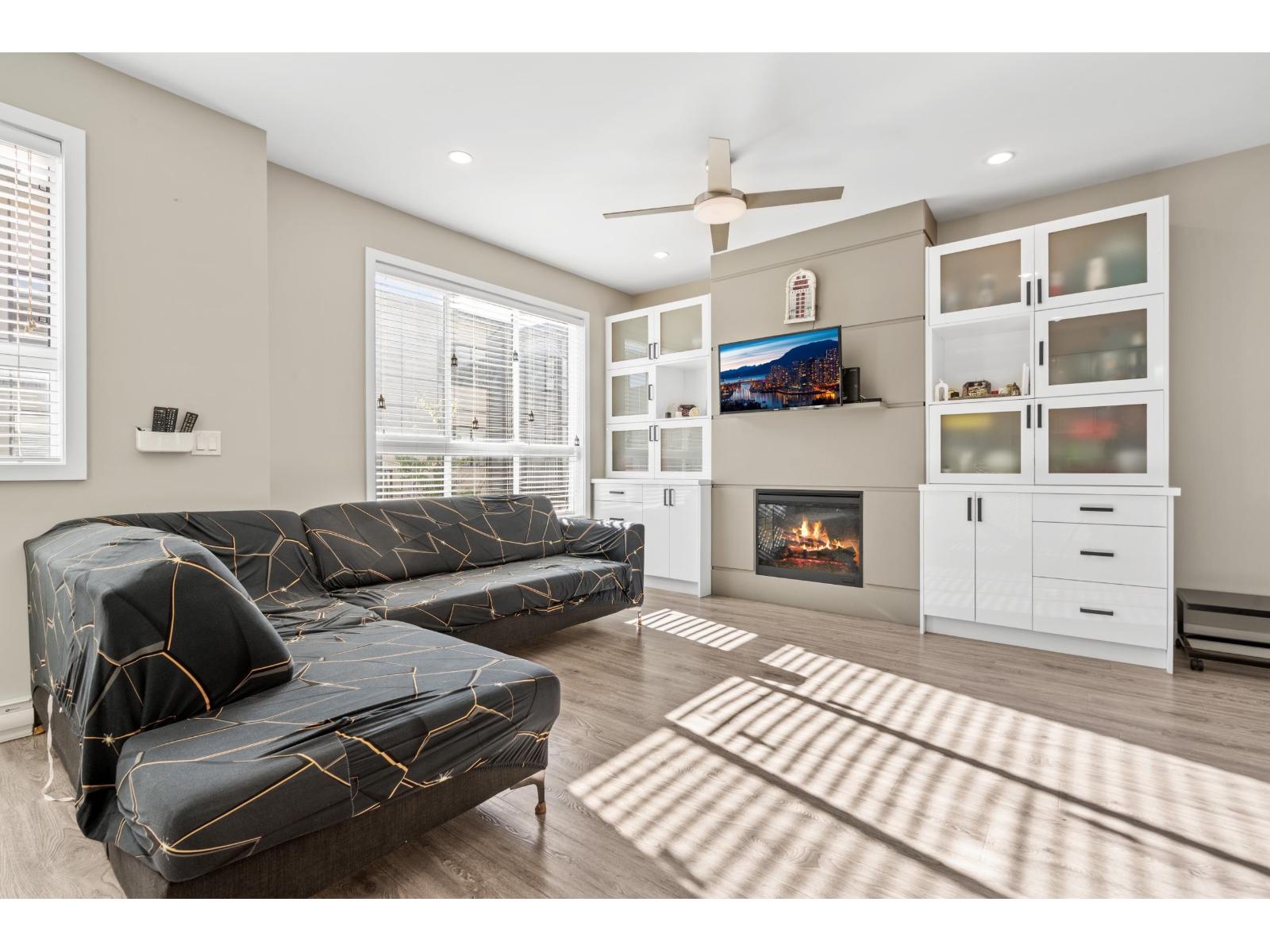 23 1938 Parallel Road, Abbotsford, British Columbia  V3G 2C6 - Photo 5 - R3113278