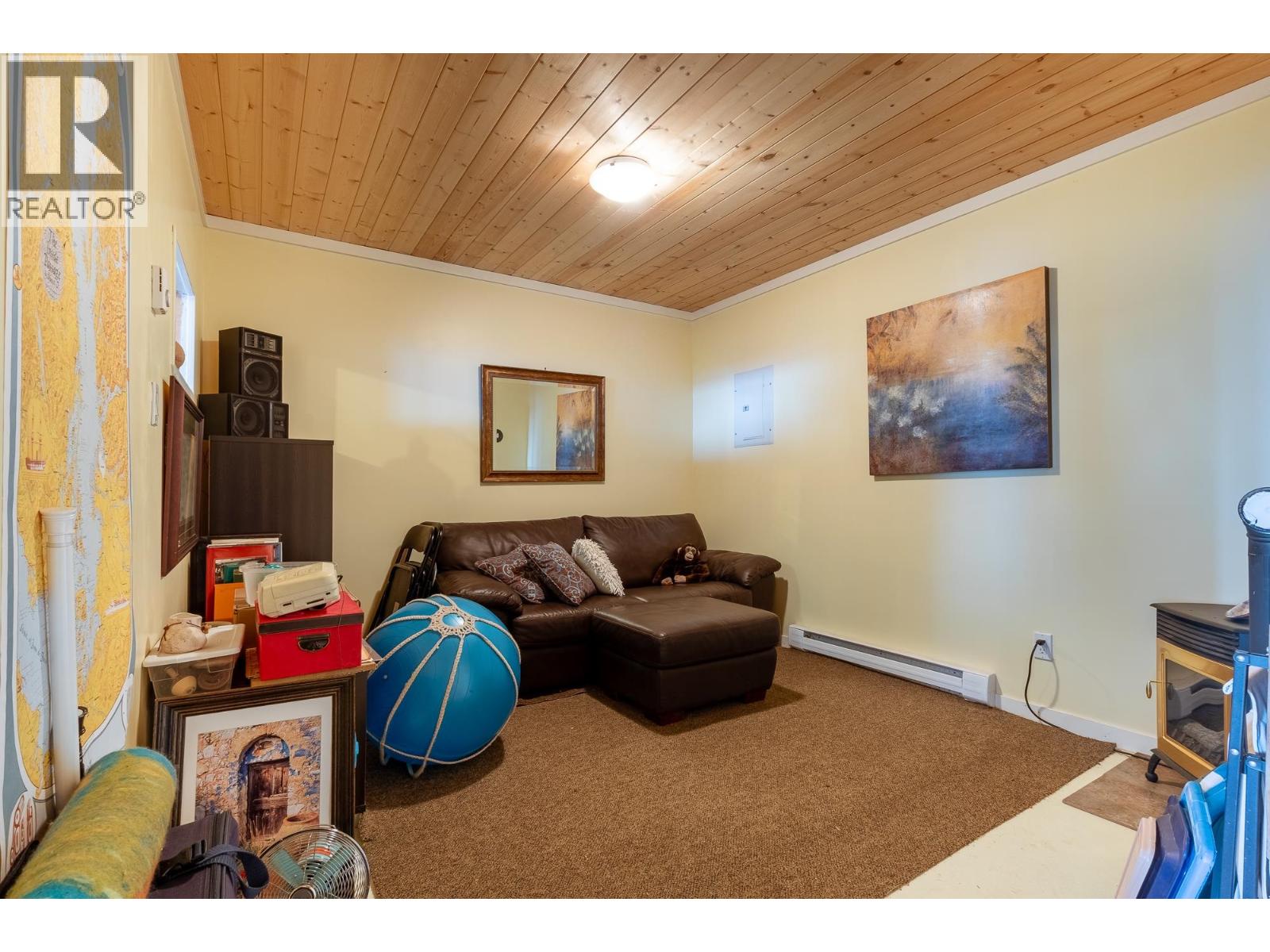 1051 Gower Point Road, Gibsons, British Columbia  V0N 1V3 - Photo 25 - R3092421