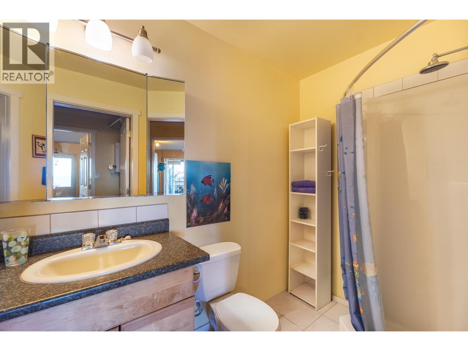 1051 Gower Point Road, Gibsons, British Columbia  V0N 1V3 - Photo 26 - R3092421