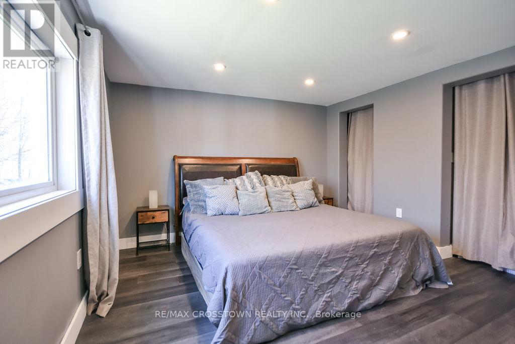 461 Barnes Avenue, Tay, Ontario  L0K 1R0 - Photo 21 - S13027834