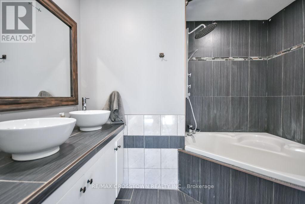 461 Barnes Avenue, Tay, Ontario  L0K 1R0 - Photo 27 - S13027834