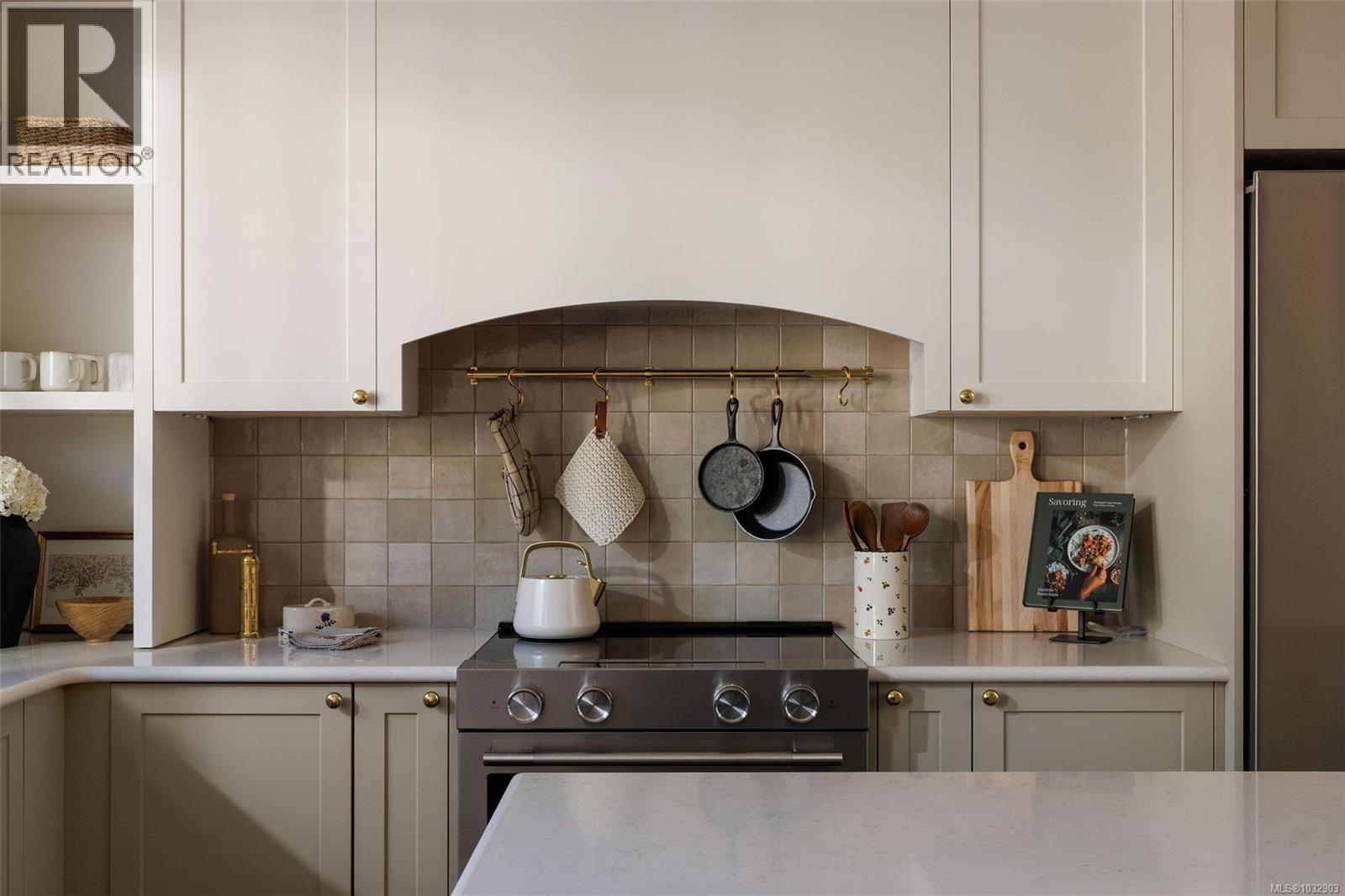 3522 Greystone Close, Langford, British Columbia  V9C 3X2 - Photo 2 - 1032903