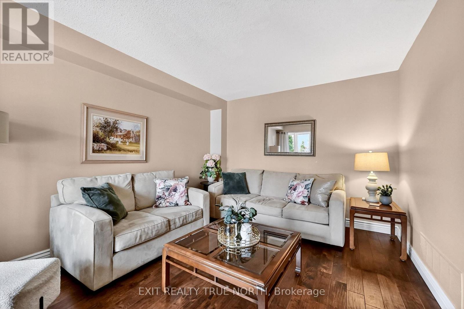 17 Chester Crescent, Halton Hills, Ontario  L7G 5W5 - Photo 5 - W13027818