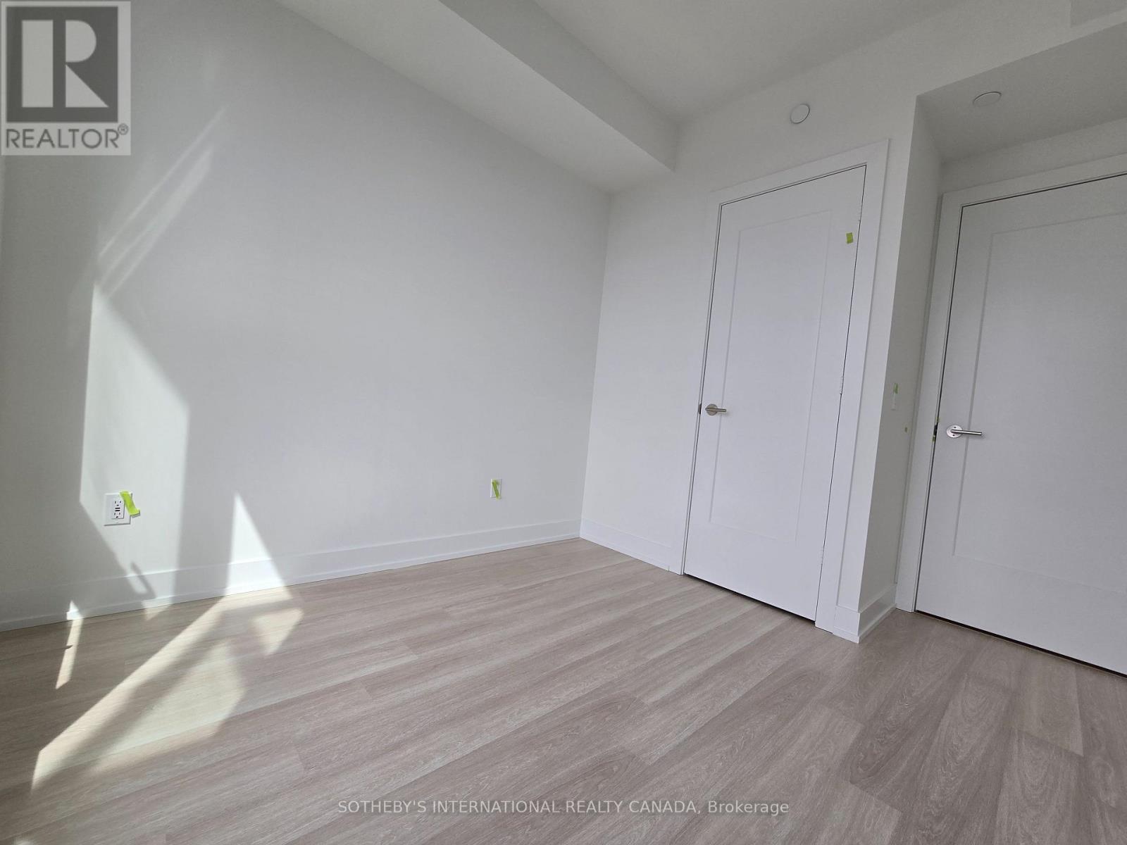 2410 - 60 Central Park Road Way, Toronto, Ontario  M9A 0E6 - Photo 41 - W13027860