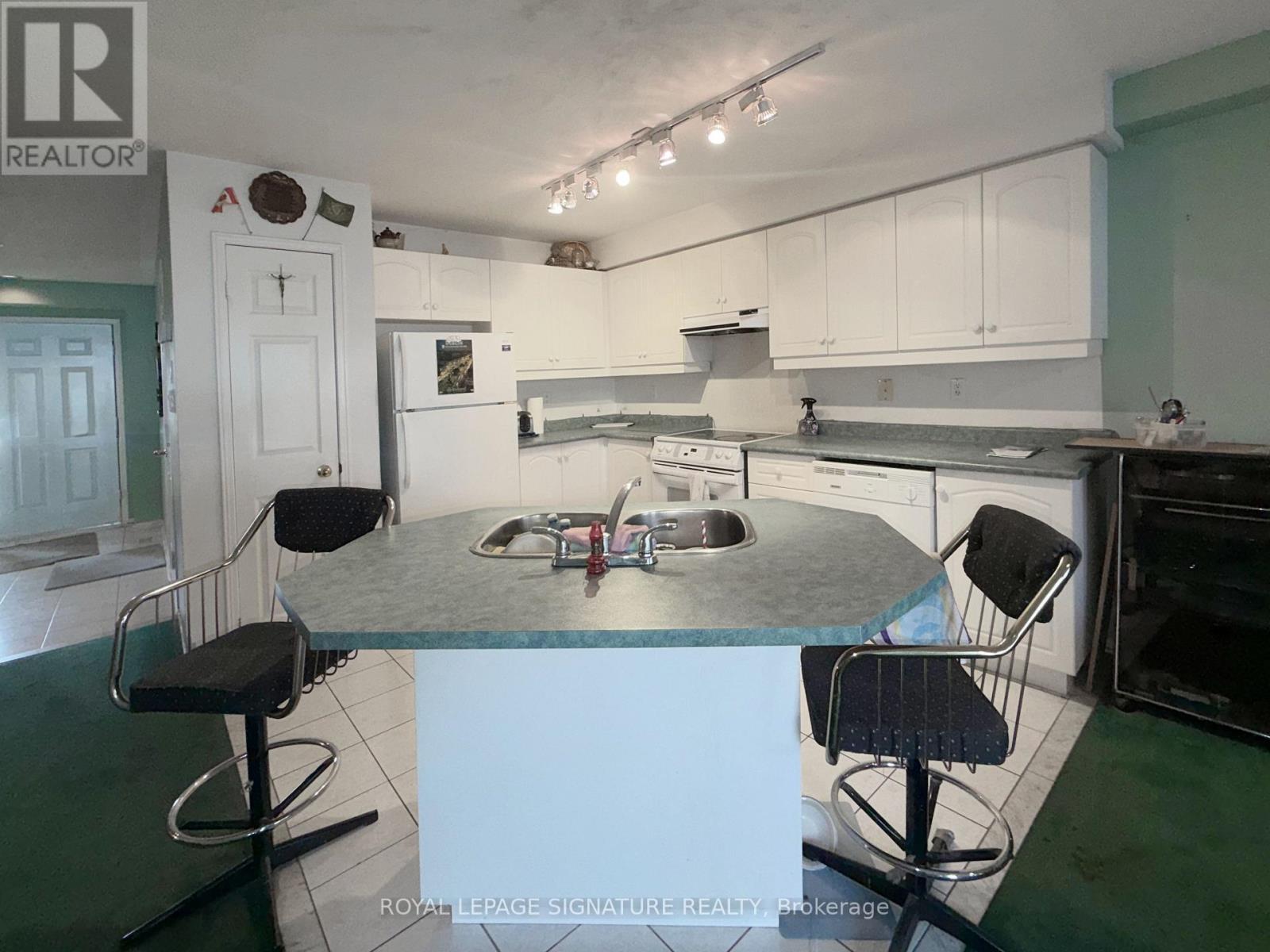 44 Park Street W, Mississauga, Ontario  L5H 1G7 - Photo 10 - W13027878