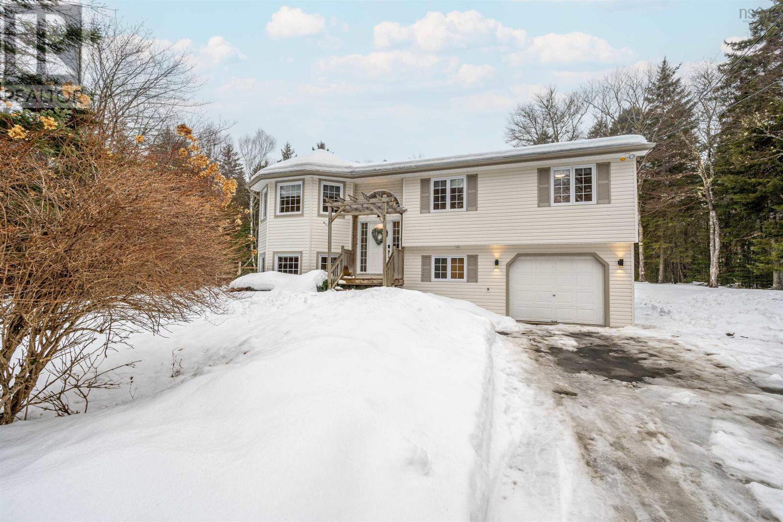 241 Monarch Drive, Beaver Bank, Nova Scotia  B4E 3J1 - Photo 2 - 202604301