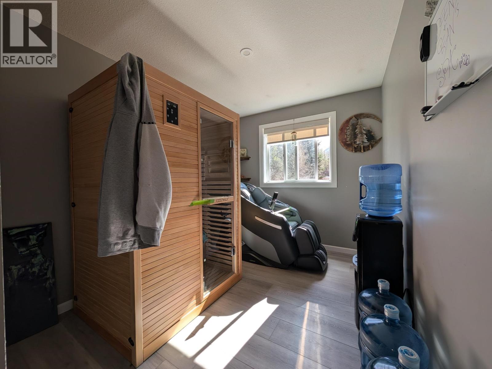 9054 Horlings Road, Smithers, British Columbia  V0J 2N2 - Photo 11 - R3105072