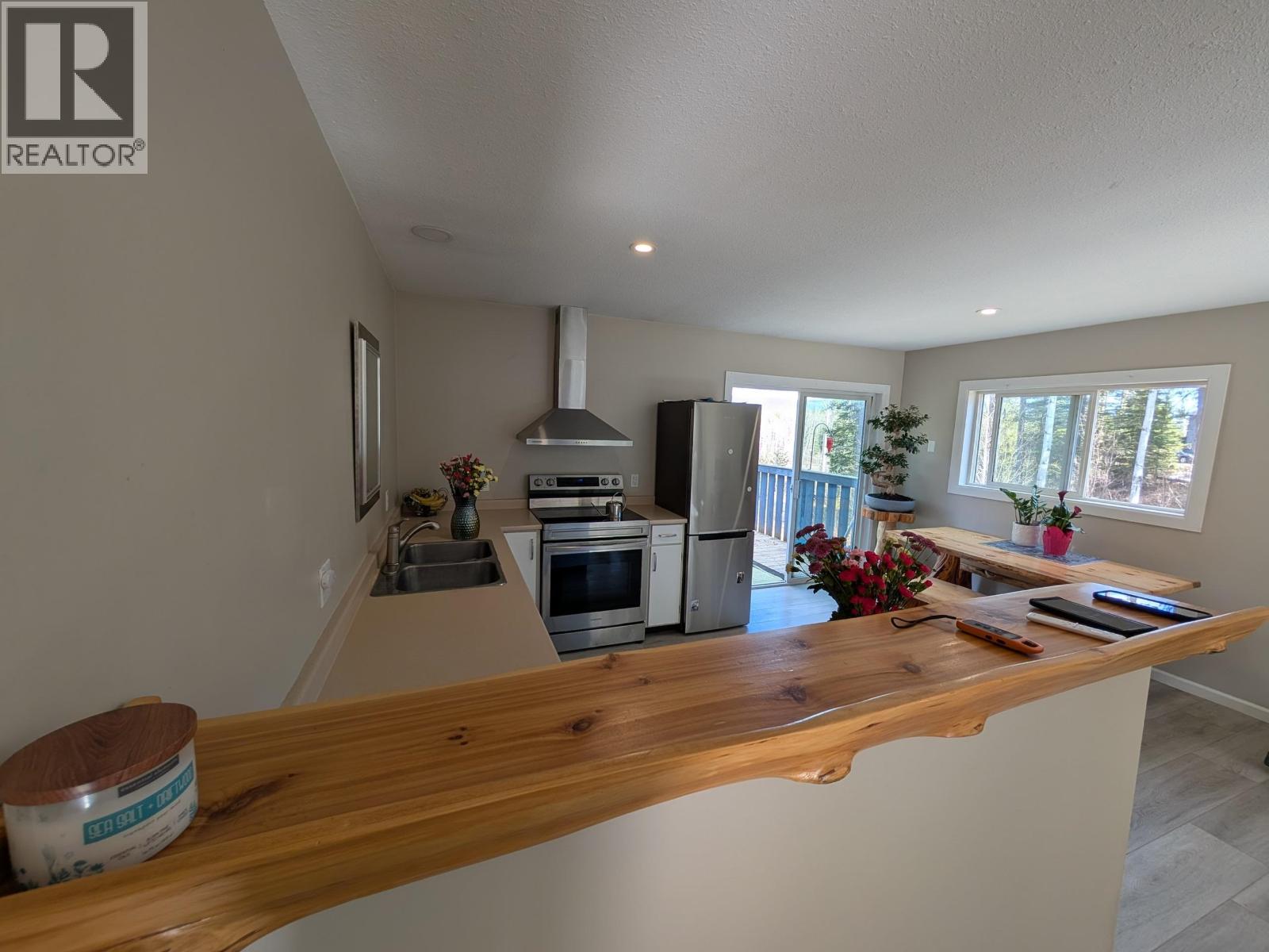 9054 Horlings Road, Smithers, British Columbia  V0J 2N2 - Photo 5 - R3105072